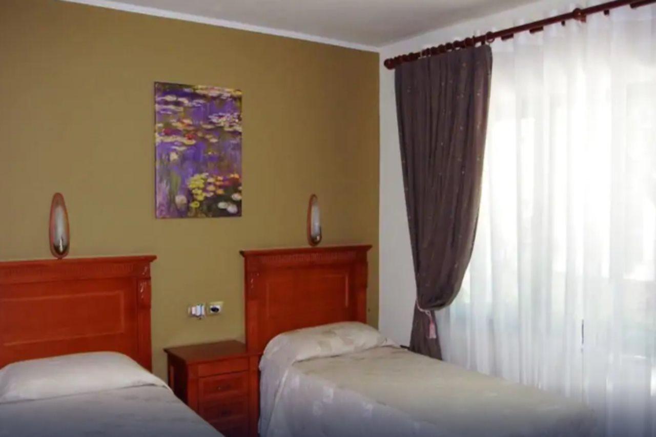 Hotel Millenium Tirana Kültér fotó