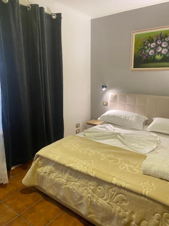 Hotel Millenium Tirana Kültér fotó