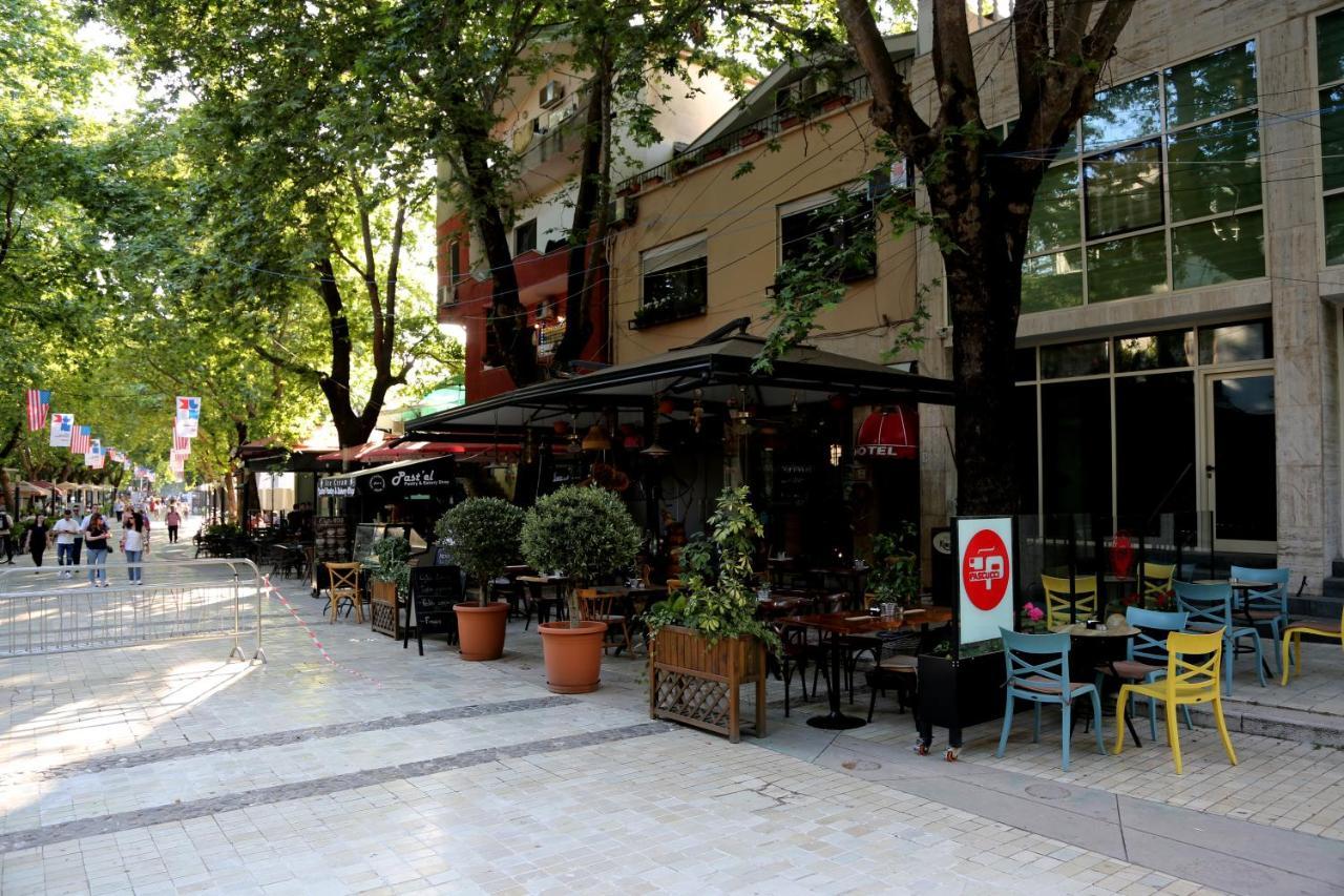 Hotel Millenium Tirana Kültér fotó