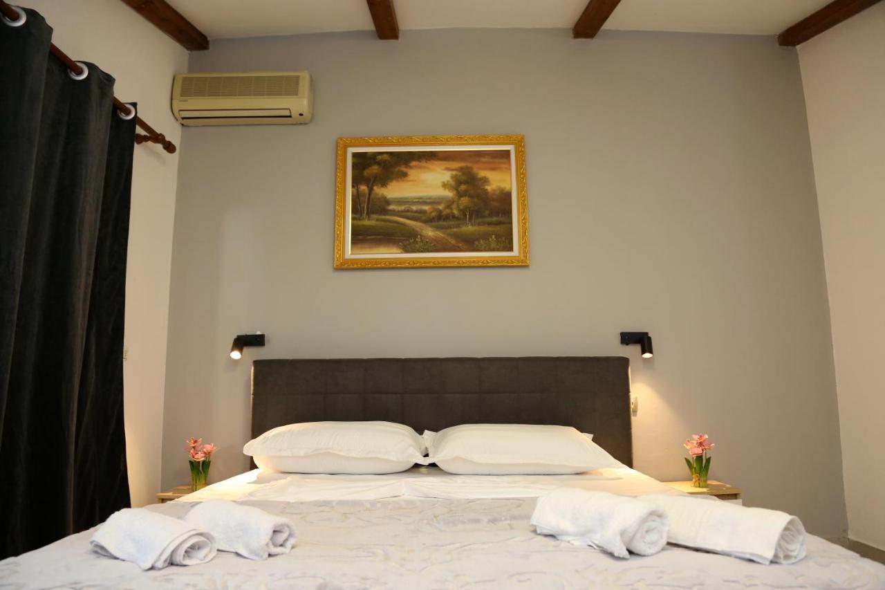 Hotel Millenium Tirana Kültér fotó