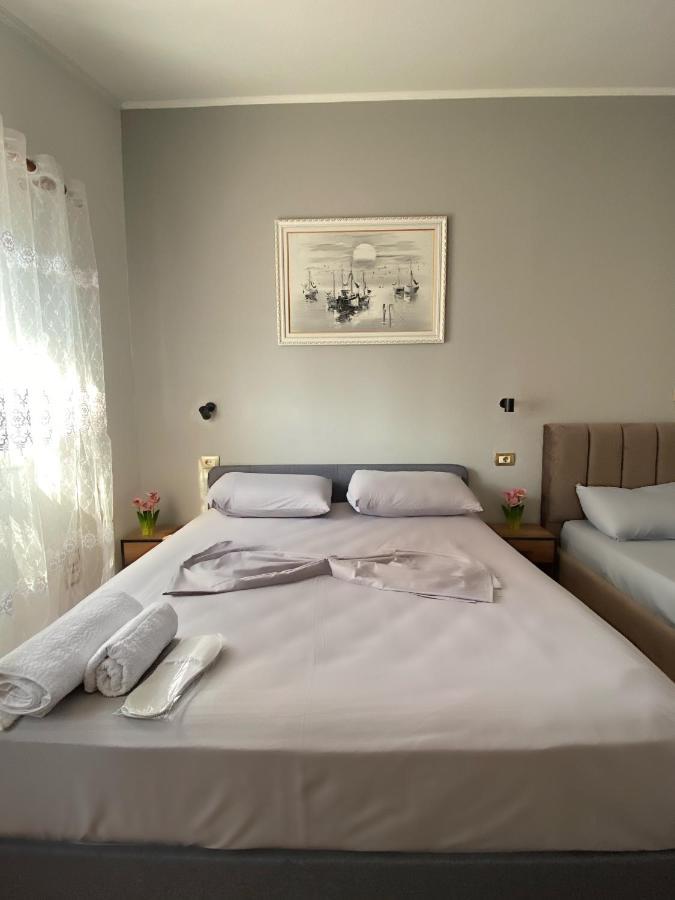Hotel Millenium Tirana Kültér fotó
