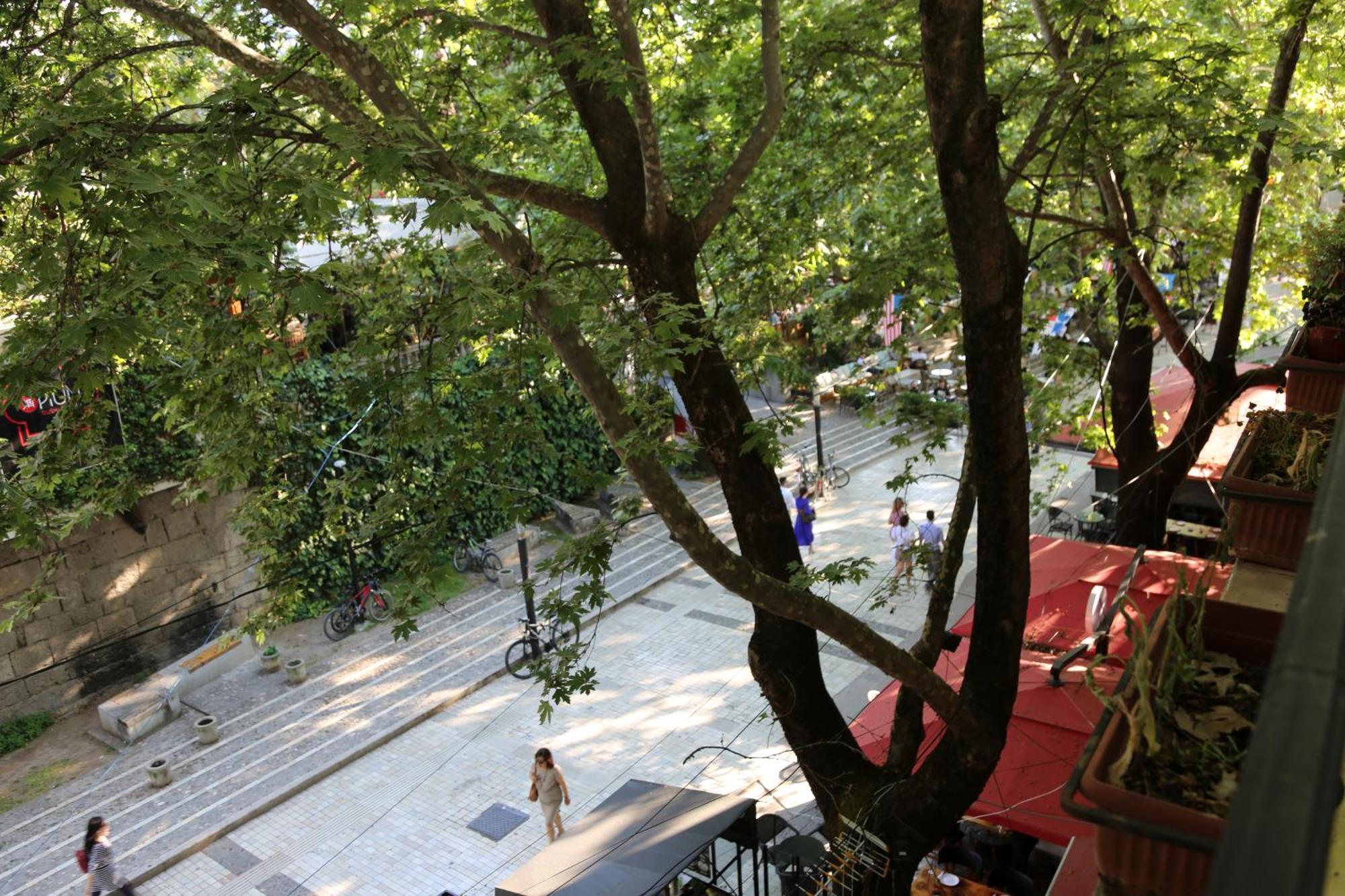 Hotel Millenium Tirana Kültér fotó