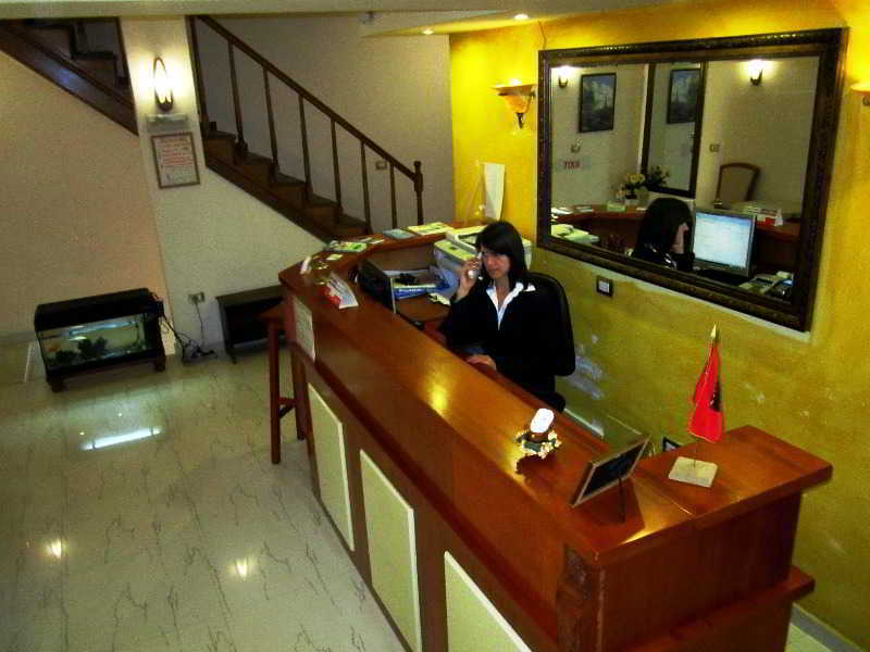 Hotel Millenium Tirana Kültér fotó