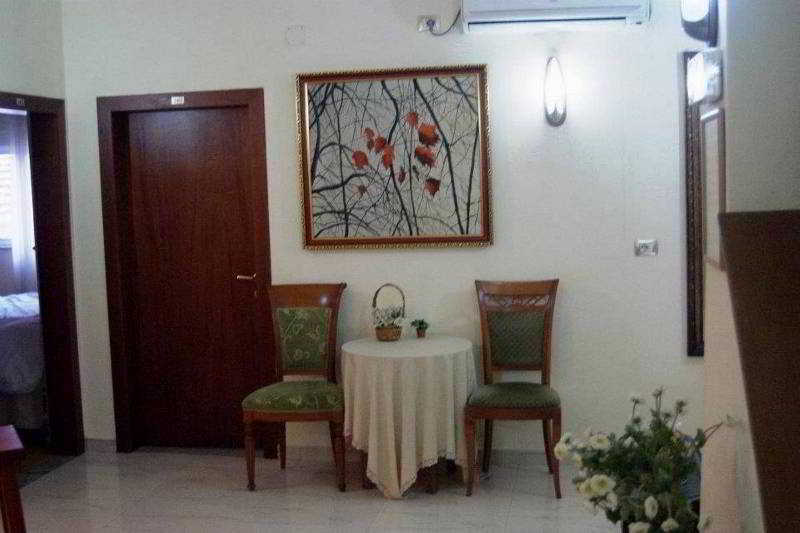 Hotel Millenium Tirana Kültér fotó